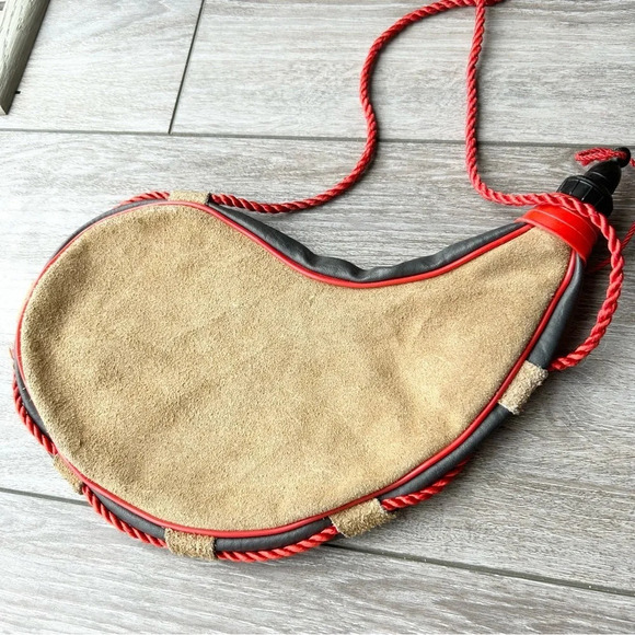 Genuine Spanish Leather Bota Bag Spanish Wine Skin - Picture 2 of 6